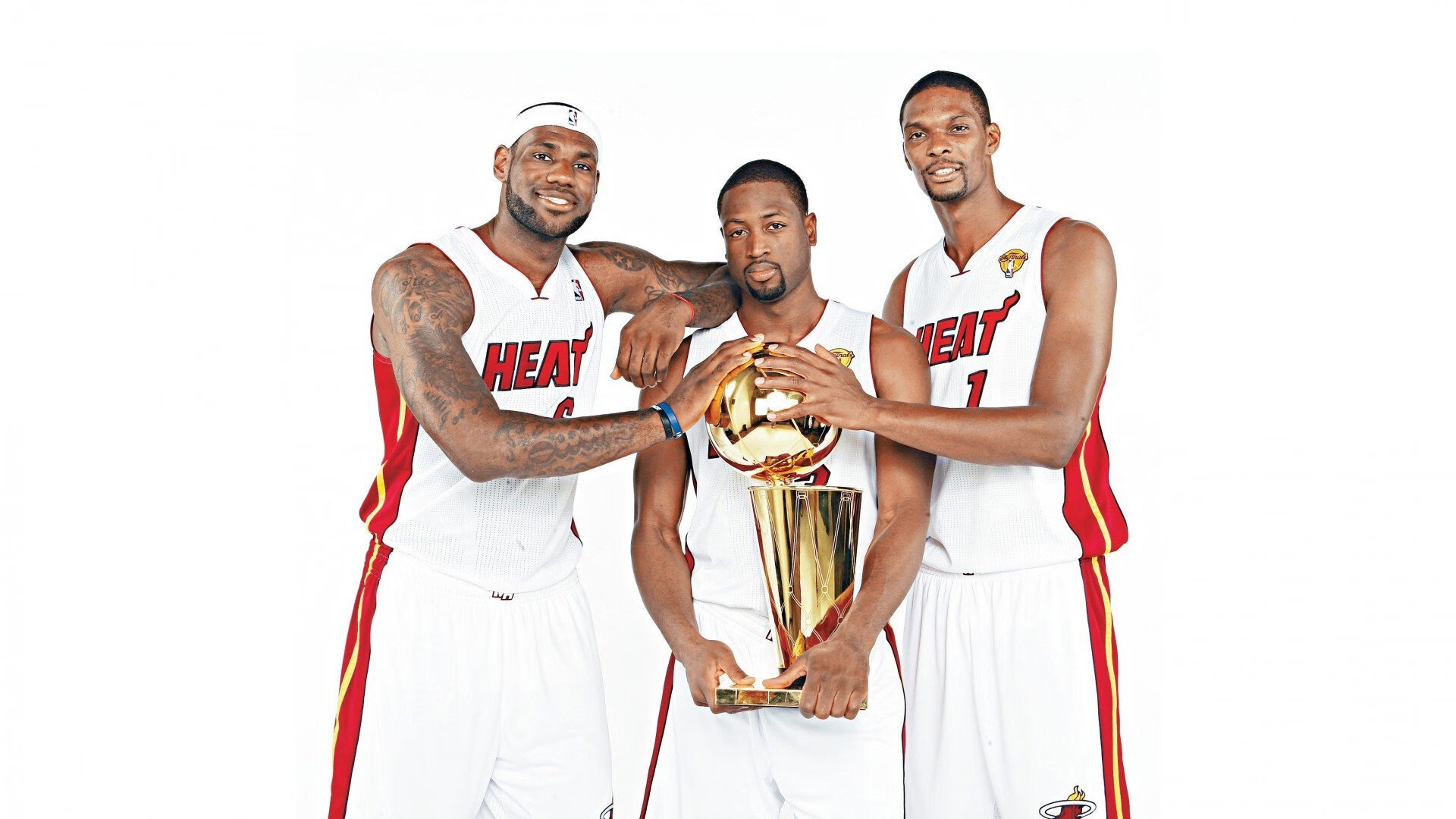 乐动体育平台-体坛魔幻现实，上海海港备战NBA，辽宁本钢征战德国杯，网友调侃德约科维奇躺枪